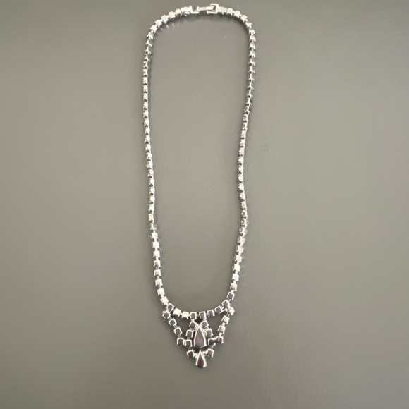 Vintage BELLE rhinestone necklace - Picture 4 of 6